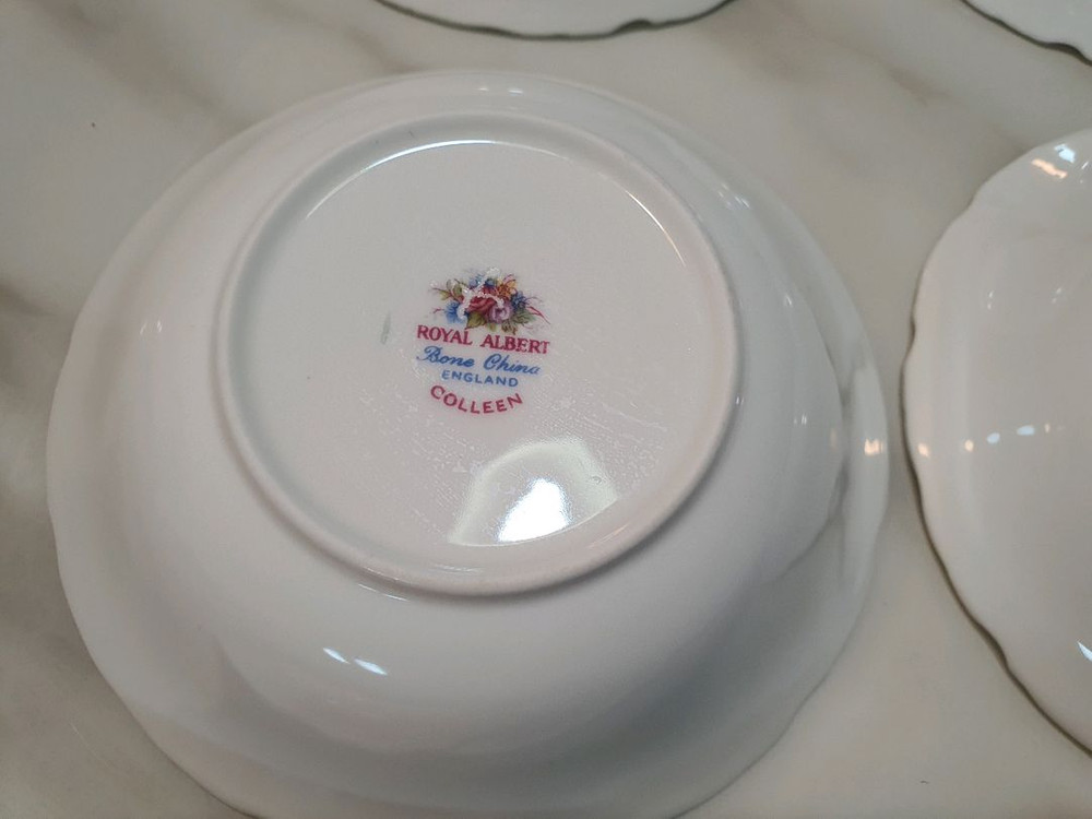 빈티지 영국로얄알버트 콜린 브레드.베리볼개당값 이미지