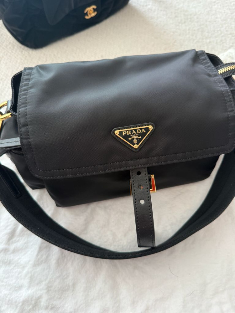 익스플로어백 미디움 블랙--1