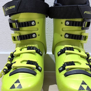 피셔 RC4 70 주니어 스키 부츠(220-225)