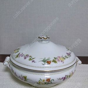 웨지우드 미라벨 라지 사이즈 튜린 검은 항아리 스탬프