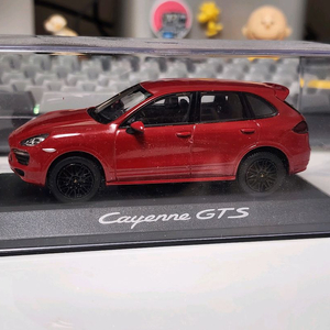 미니챔프 포르쉐 카이엔 GTS 1:43 다이케스트