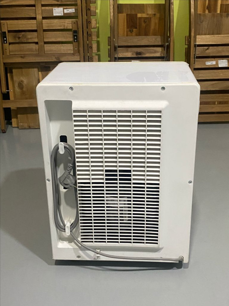 LG 대용량 제습기 32L 판매합니다.--1