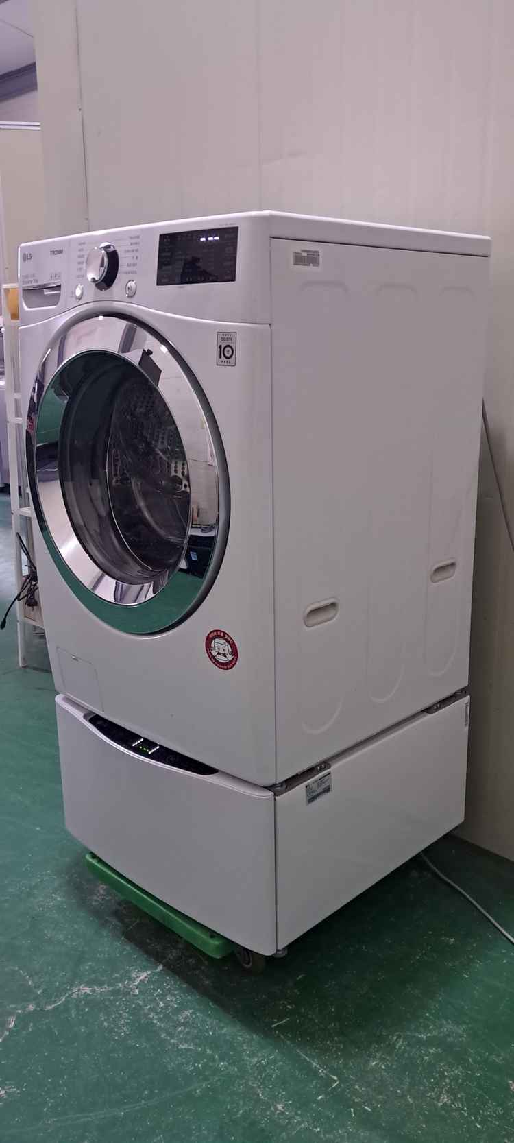 2697 엘지트롬 18KG/4KG 트윈워시 드럼(화이트--2