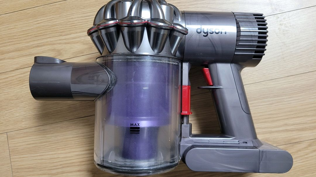 깨끗하게 세척한 다이슨 V6[DC62] 무선 청소기(16분 연속동작)--4