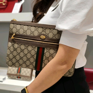 구찌 오피디아 클러치백 새상품급 정품(감정O)프라다루이비통디올고야드샤넬셀린느보테가생로랑버버리발렌시아가가방