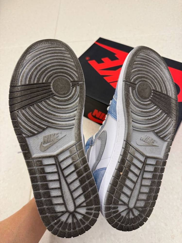 나이키 에어 조던 1 하이 OG 하이퍼 로얄 275--7