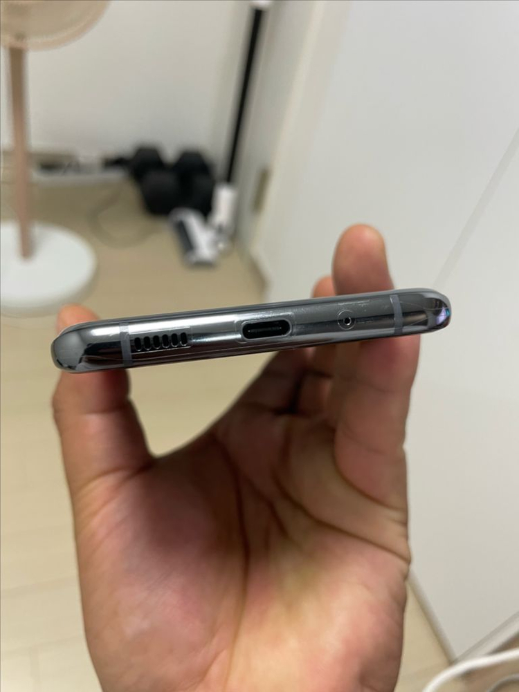 갤럭시s20울트라 256 그레이 올교체 상태 깨끗 케이스포함 단품 싸게판매--1