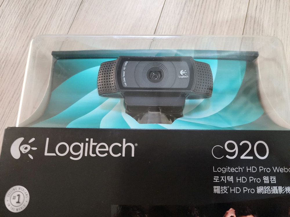 로지텍 웹캠 c920 Logitech WEBCAM c920 박스셋 팝니다--1