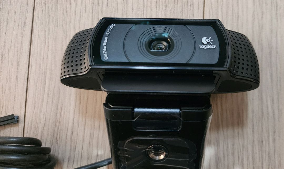 로지텍 웹캠 c920 Logitech WEBCAM c920 박스셋 팝니다--9