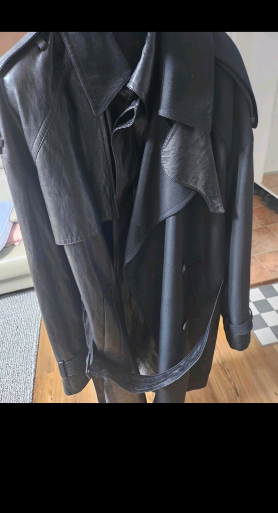 준지 20fw 컬렉션 아수라 레더 트렌치 코트--6