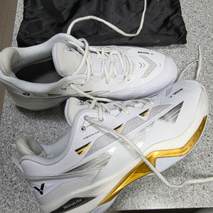 빅터 배드민턴화 C90NL