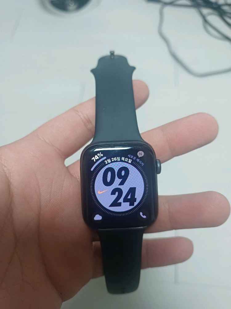 아이폰13프로 실버 128,애플워치 se1--8