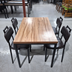 125번 중고식탁의자 업소용식탁 술집 영업용테이블 음식점 카페 업소 가구 판매업체
