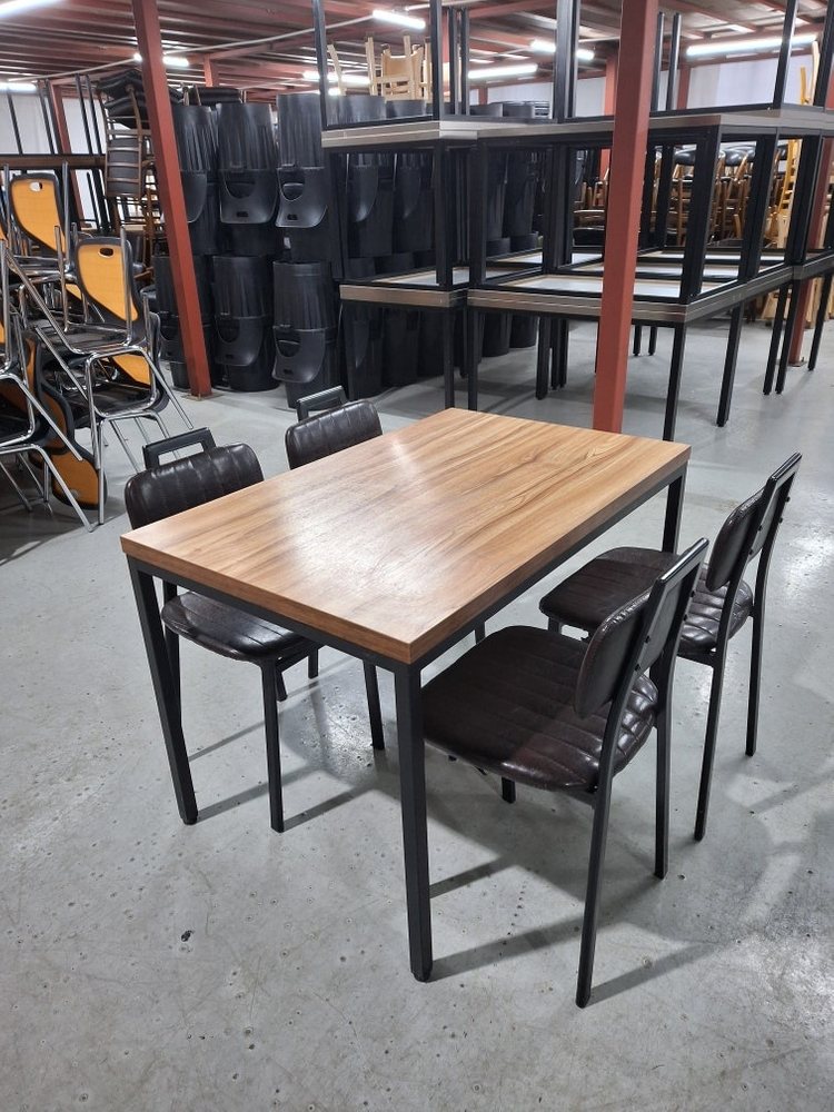 125번 중고식탁의자 업소용식탁 술집 영업용테이블 음식점 카페 업소 가구 판매업체 이미지