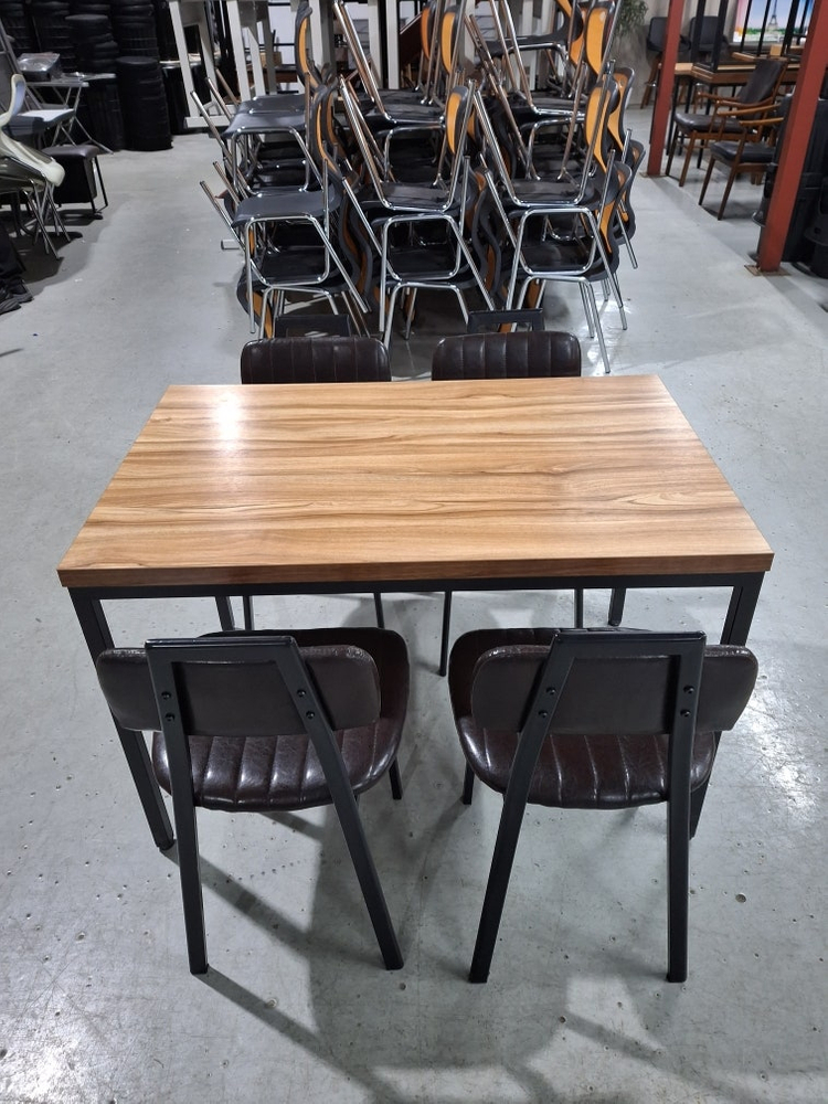 125번 중고식탁의자 업소용식탁 술집 영업용테이블 음식점 카페 업소 가구 판매업체 이미지