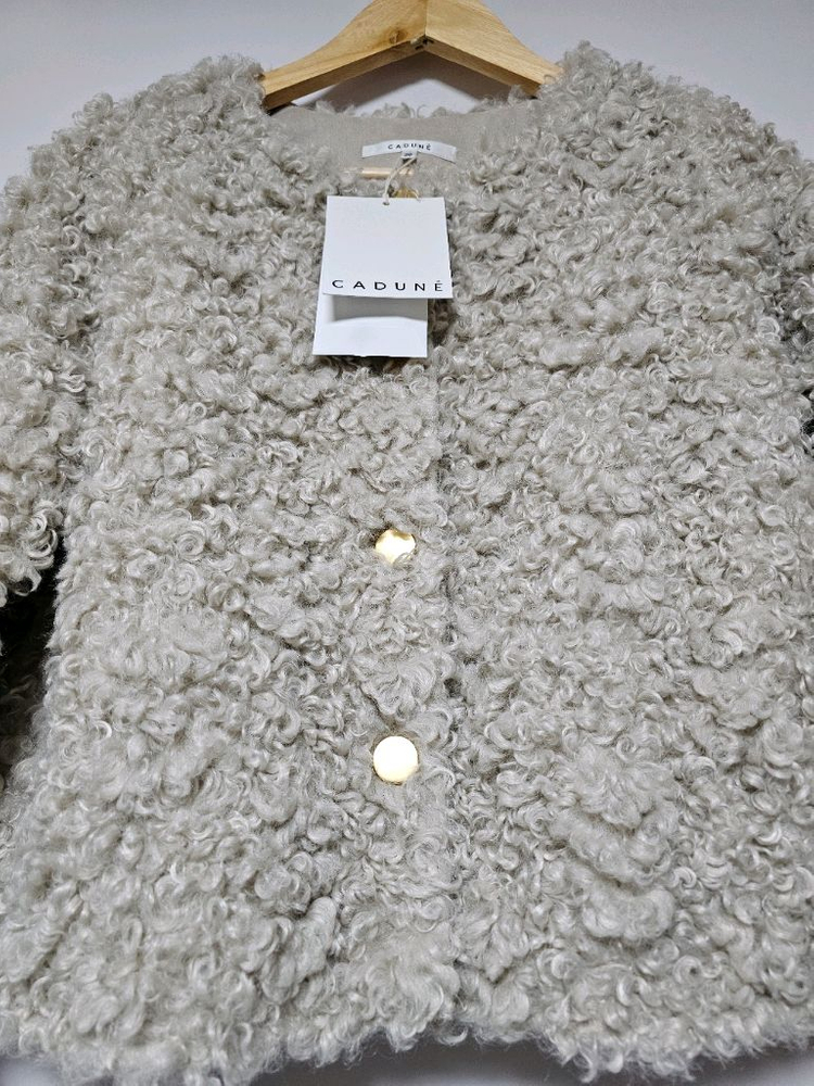 새상품 CADUNE 카듀네 부클 자켓 36--2