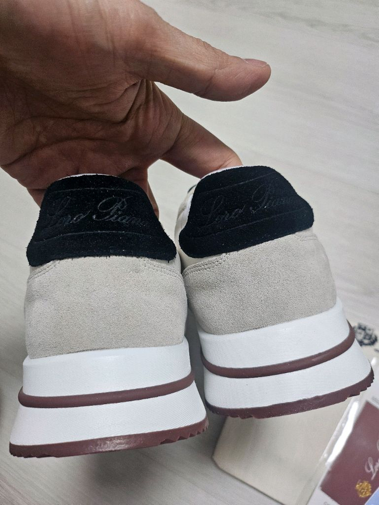 로로피아나 스니커즈 43--3