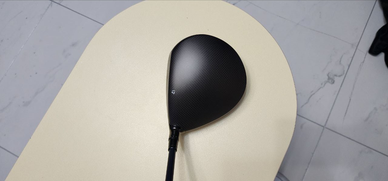 테일러 메이드 특주 QI4D LS 드라이버 팝니다--3