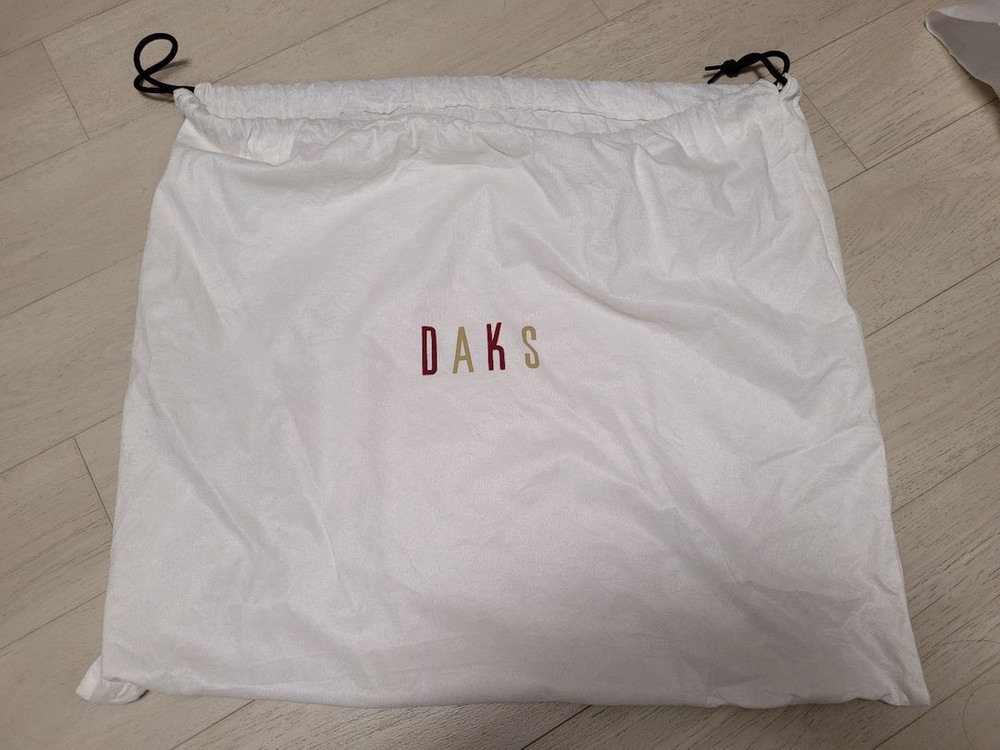 닥스 가죽 서류 가방 싸게 팔아요--3