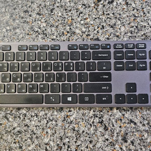 삼성 무선 키보드입니다