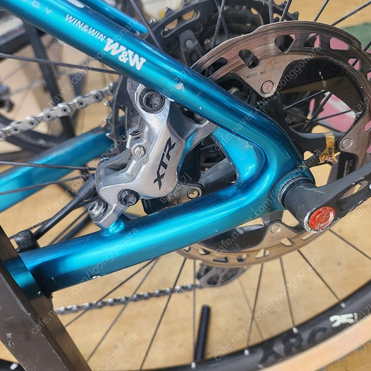 위아위스 풀xtr 풀카본 mtb 이미지