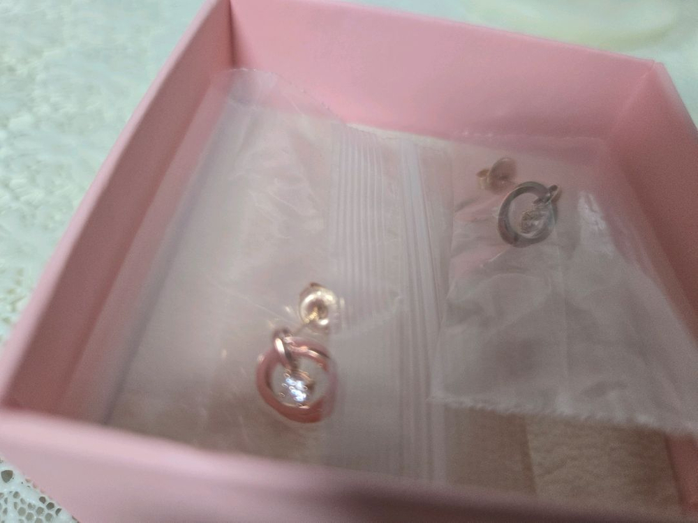 제이에스티나 14케이 귀걸이 새제품팝니다. 이미지