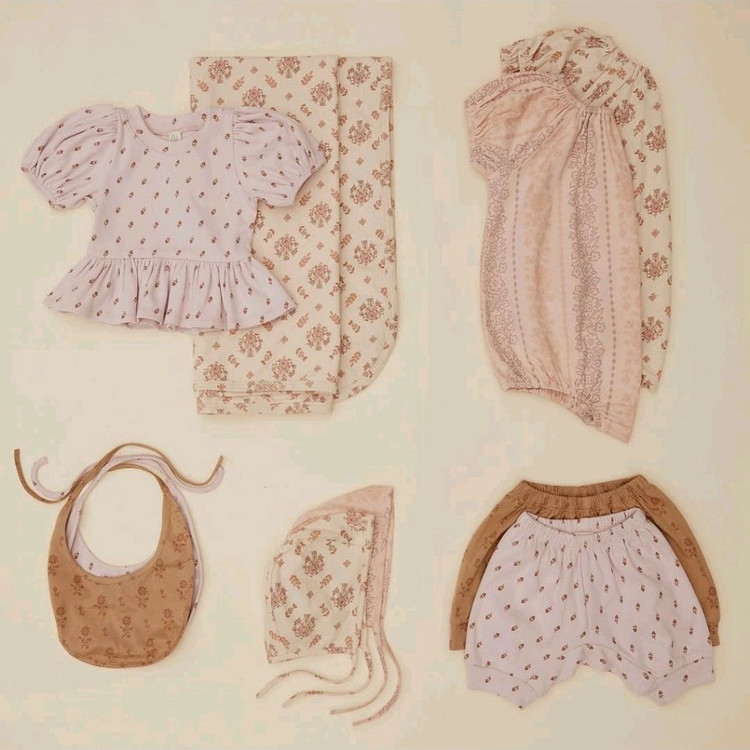 아폴리나 상의 5-7y 하의 3-5y--8