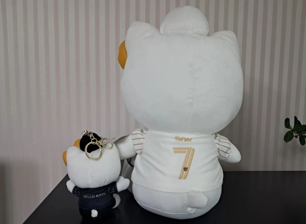 산리오 헬로키티 LAFC 손흥민 축구공 콜라보 중형인형, 키링인형 이미지