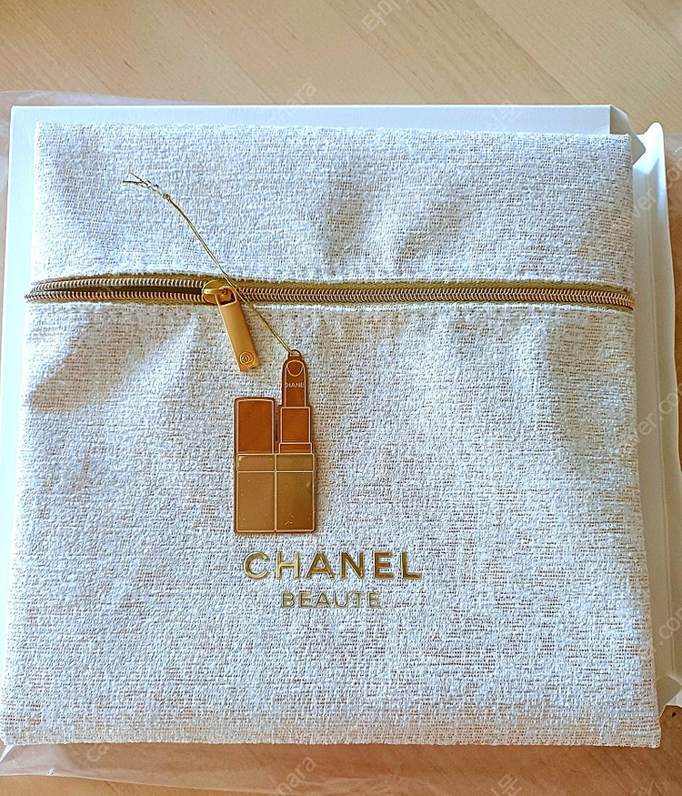 미개봉 샤넬 파우치 참 홀리데이 파우치 이미지