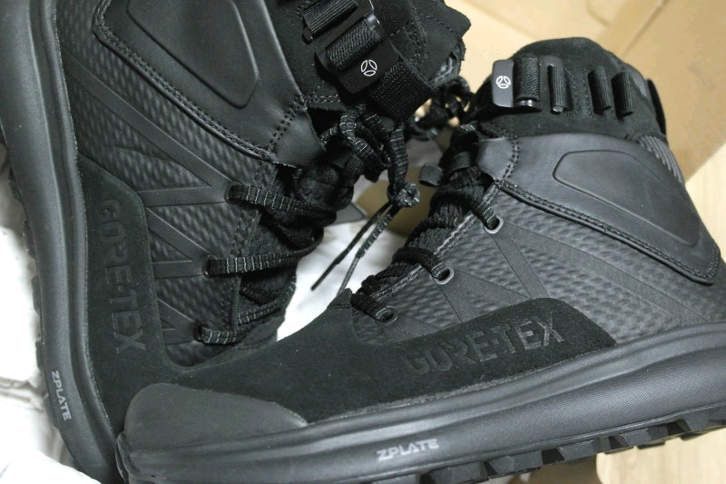 [신품] TCX 서브머신 고어텍스 미들 부츠 40호 -검정---1