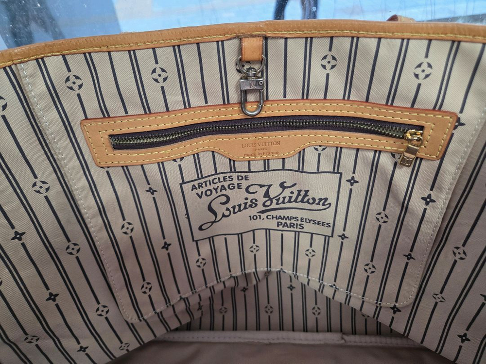 루이비통 gm사이즈 쇼퍼백 +장지갑 세트 팝니다--1