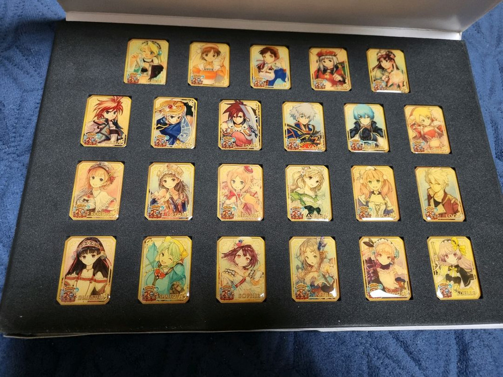 아틀리에 20주년 핀뱃지세트--2