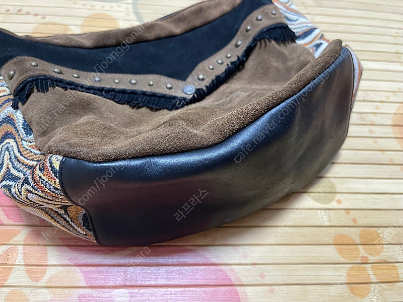 앤더슨벨 유니섹스 스웨이드 자카드 크로스바디 백 aaa310u 이미지