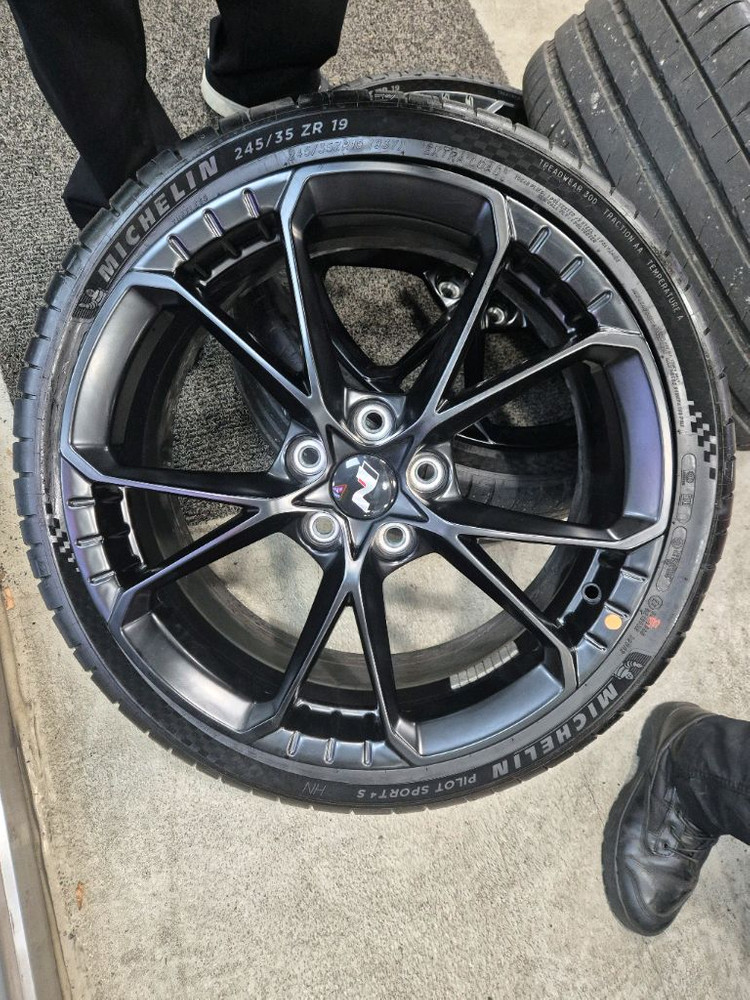 아반떼N 임판급 79휠+미쉐린타야+N캡--1