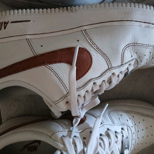 [260] 나이키 에어포스1 `07 / 아이보리, 오프화이트 이미지