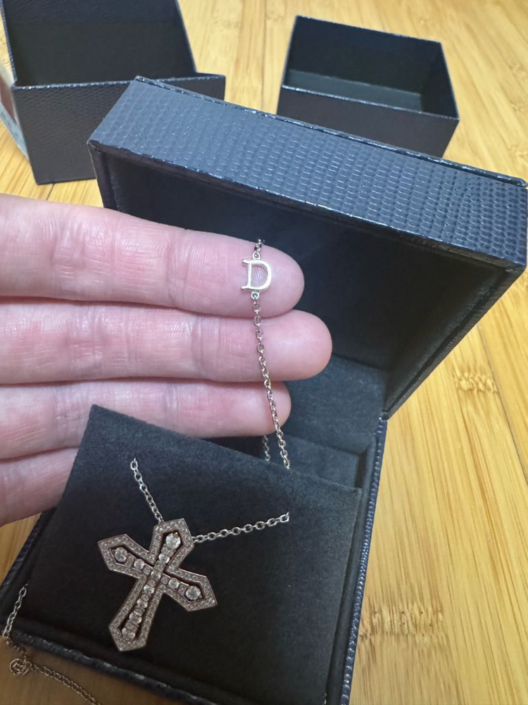 (새상품)다미아니 크라운 라지 18k 화이트골드 랩다이아 판매합니다.--2