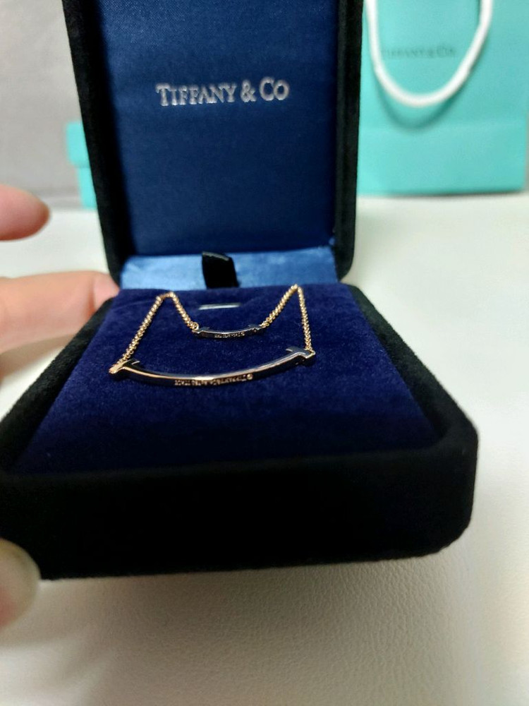 티파니 스마일 목걸이 이미지