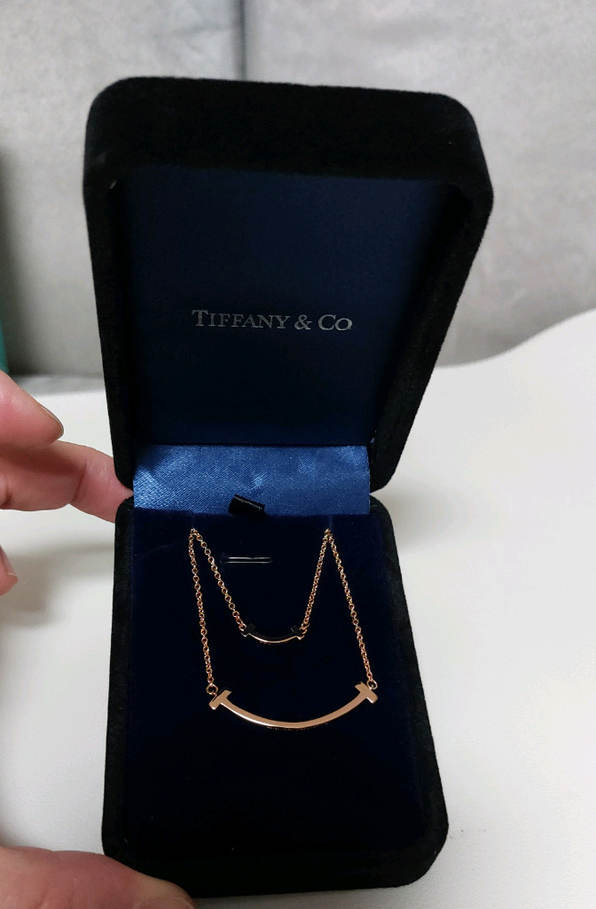 티파니 스마일 목걸이 이미지