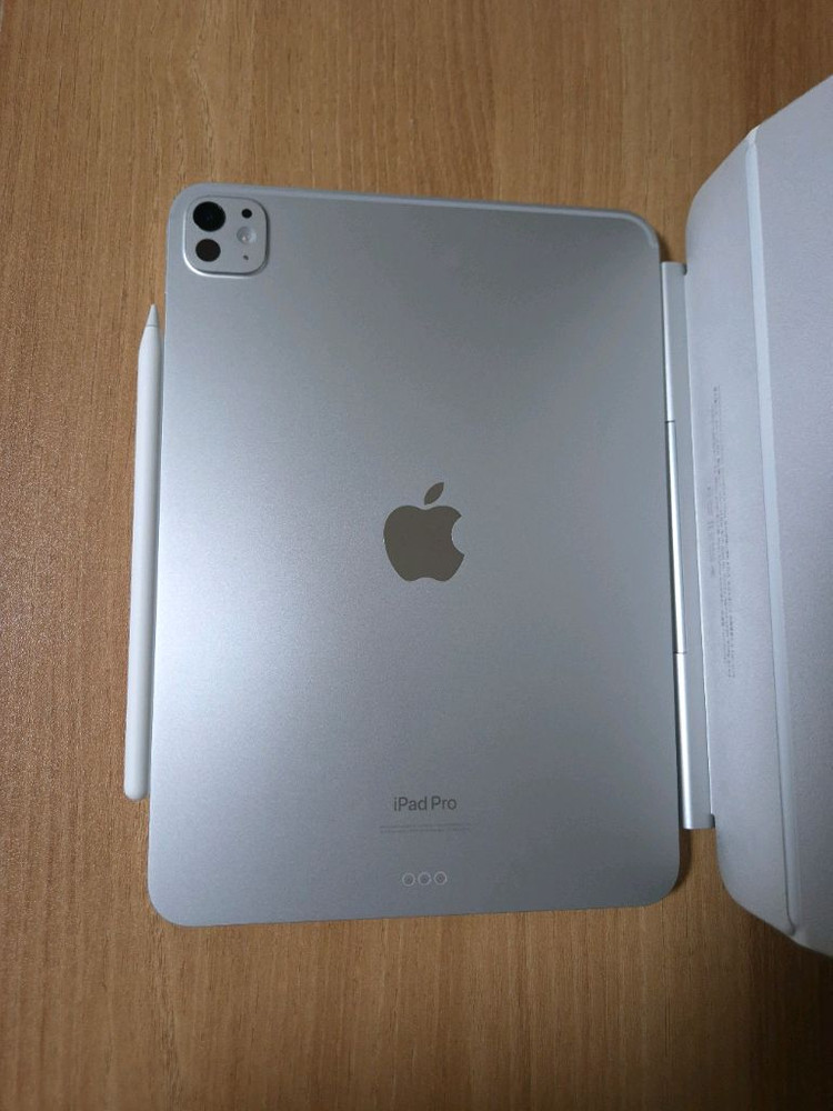 아이패드 프로 M4 11인치 1TB 나노텍스쳐 글래스 + 애케플 + 애플 펜슬 프로, 매직키보드 M4 11인치--7