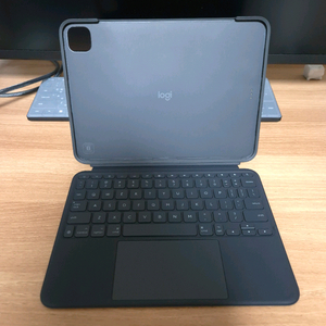 로지텍 콤보터치 키보드 아이패드 프로 M4 M5 11인치