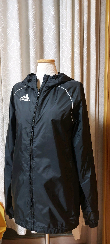 아디다스 바람막이 자켓--1