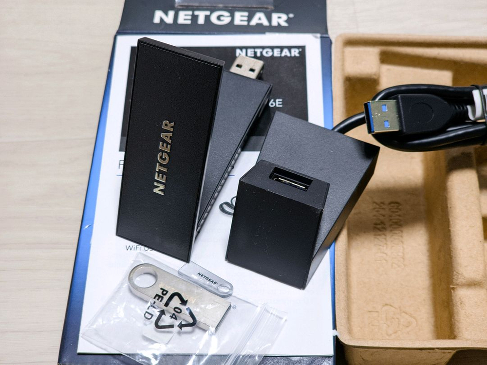 넷기어 나이트호크 A8000 WiFi 6E AXE3000 USB 3.0 어댑터--1
