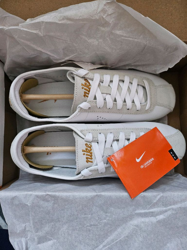 (새상품) 나이키 정품 여성 코르테즈 가죽 펀칭로고 이미지