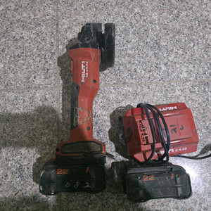 힐티충전그라인더팝니다