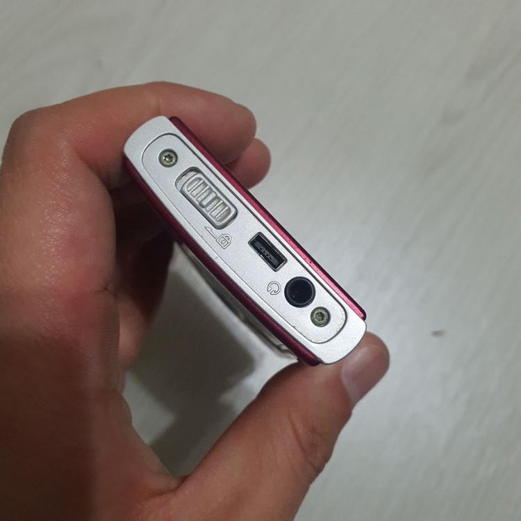 아이리버 쥬크박스 H10 5기가 mp3 정크품--3