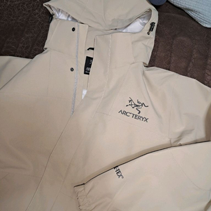 새봄여성용77싸이즈XK고어텍스 아웃도어 재킷미착용