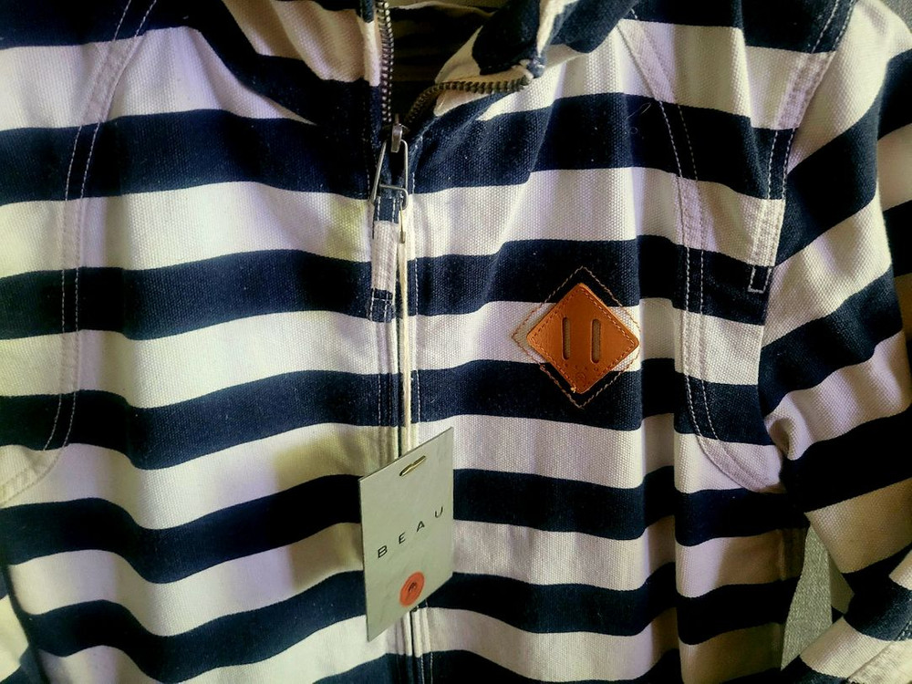 [미사용 택달린 새상품]* 써스데이아일랜드 남자 후드자켓--2