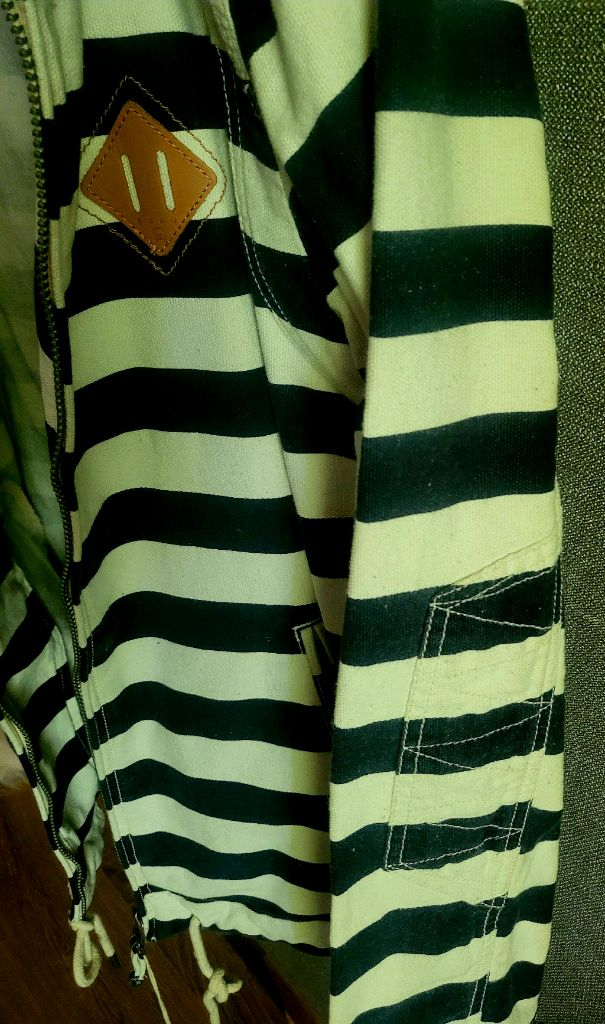 [미사용 택달린 새상품]* 써스데이아일랜드 남자 후드자켓--7