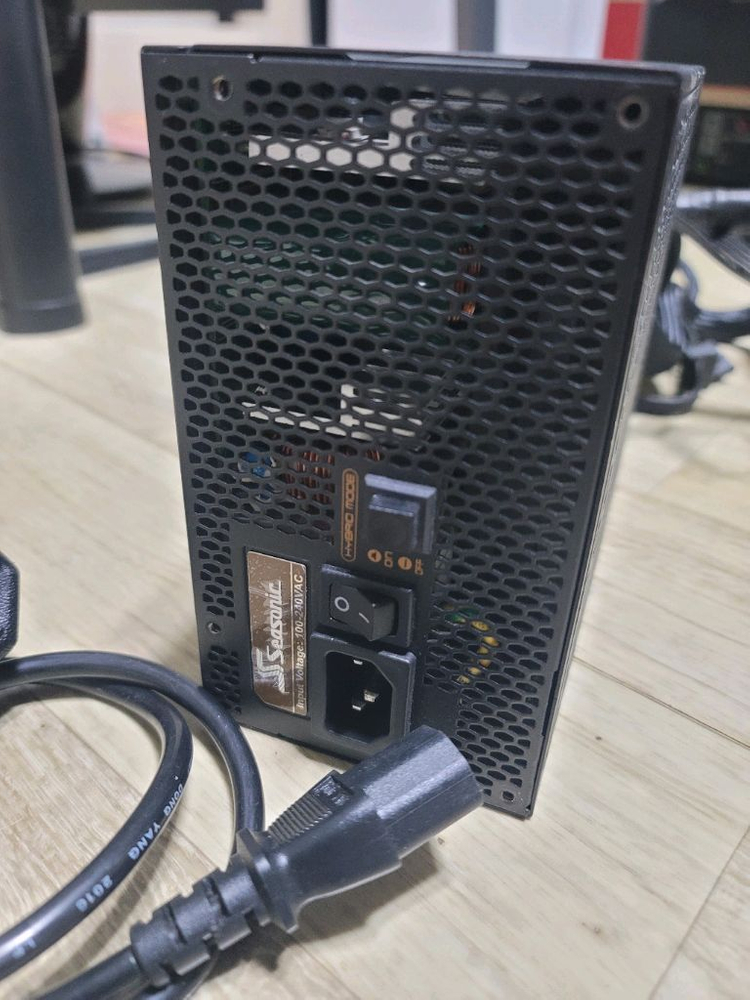 80PLUS 골드 파워서플라이 1300W--4