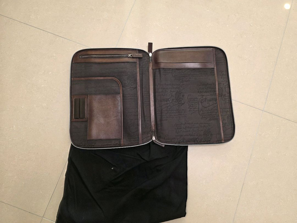 벨루티 남자 클러치백--4